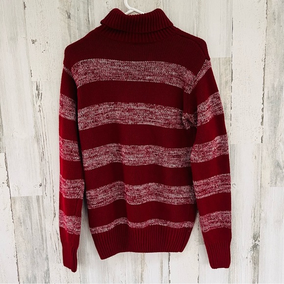 Eddie Bauer Women’s Size Large Turtleneck Sweater In Cranberry - Picture 6 of 6